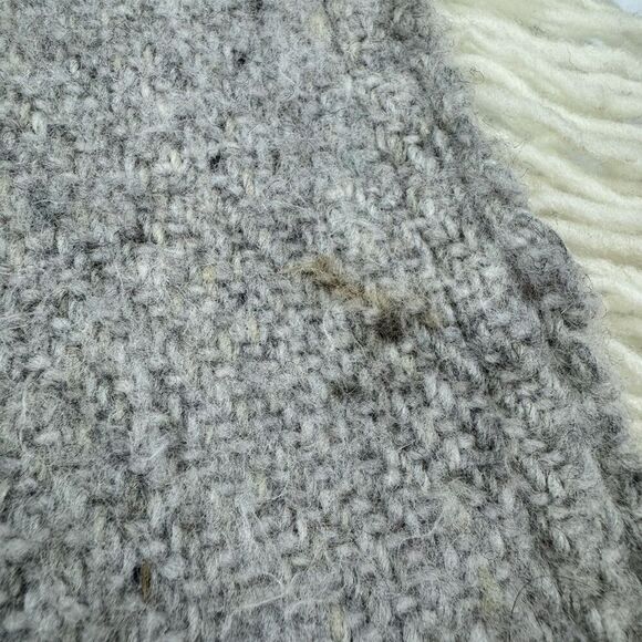 Vintage Alpaca Wool Poncho Cape Hooded Llama Fringe Peru Handmade Boho OS - Picture 11 of 15